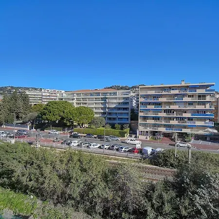 Immogroom - Cozy - Center - Ac In Living - Close To The Sea דירה